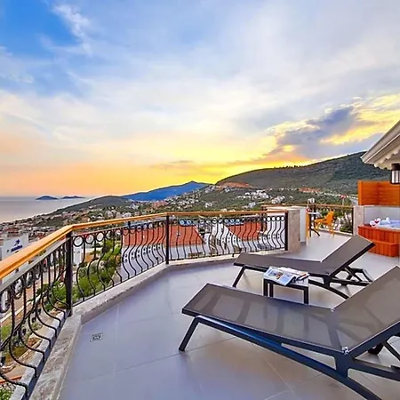 Villa Sleeps 6 Pool Air Con Wifi Kalkan