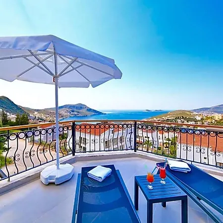 Sleeps 6 Pool Air Con Wifi Kalkan