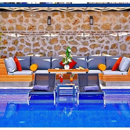 Sleeps 6 Pool Air Con Wifi Villa