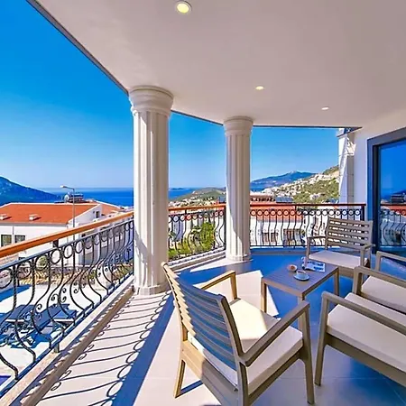 Sleeps 6 Pool Air Con Wifi